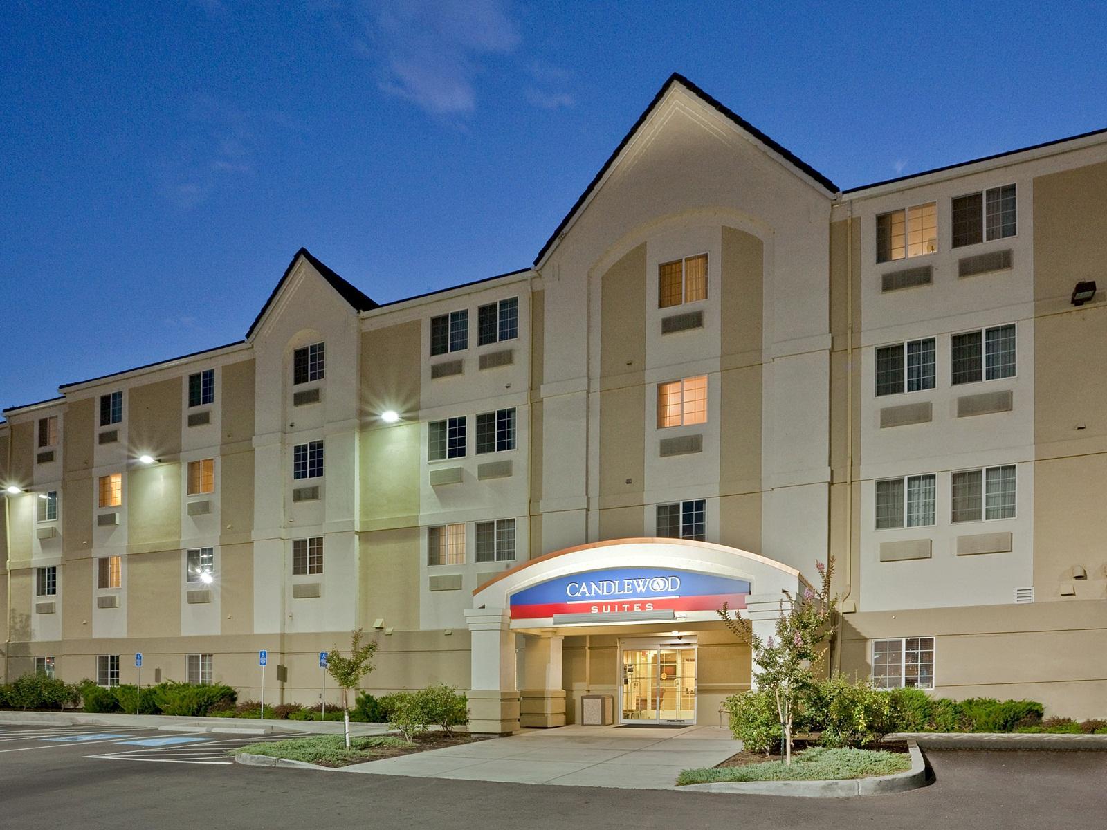 Candlewood Suites Medford By Ihg מראה חיצוני תמונה