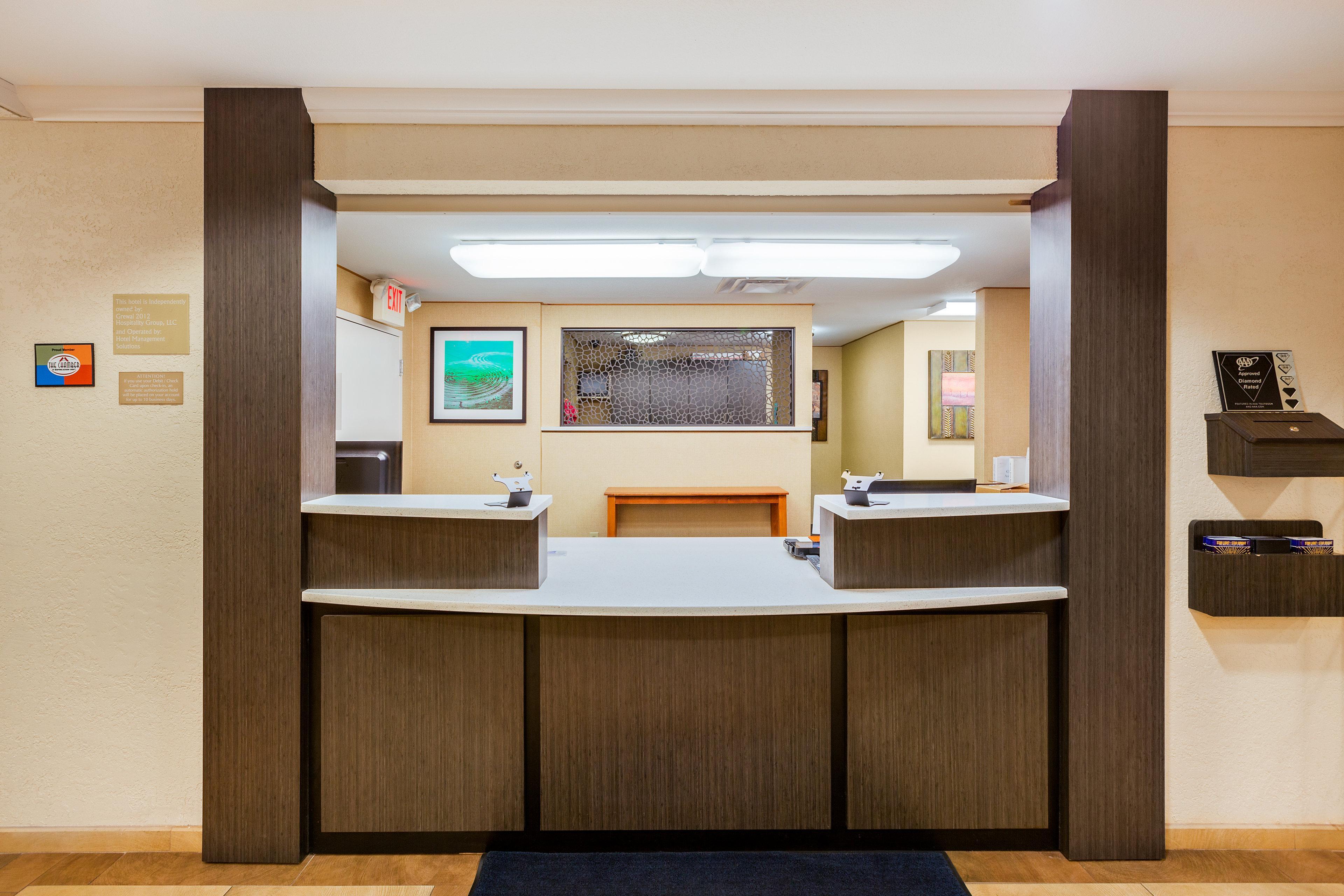 Candlewood Suites Medford By Ihg מראה חיצוני תמונה
