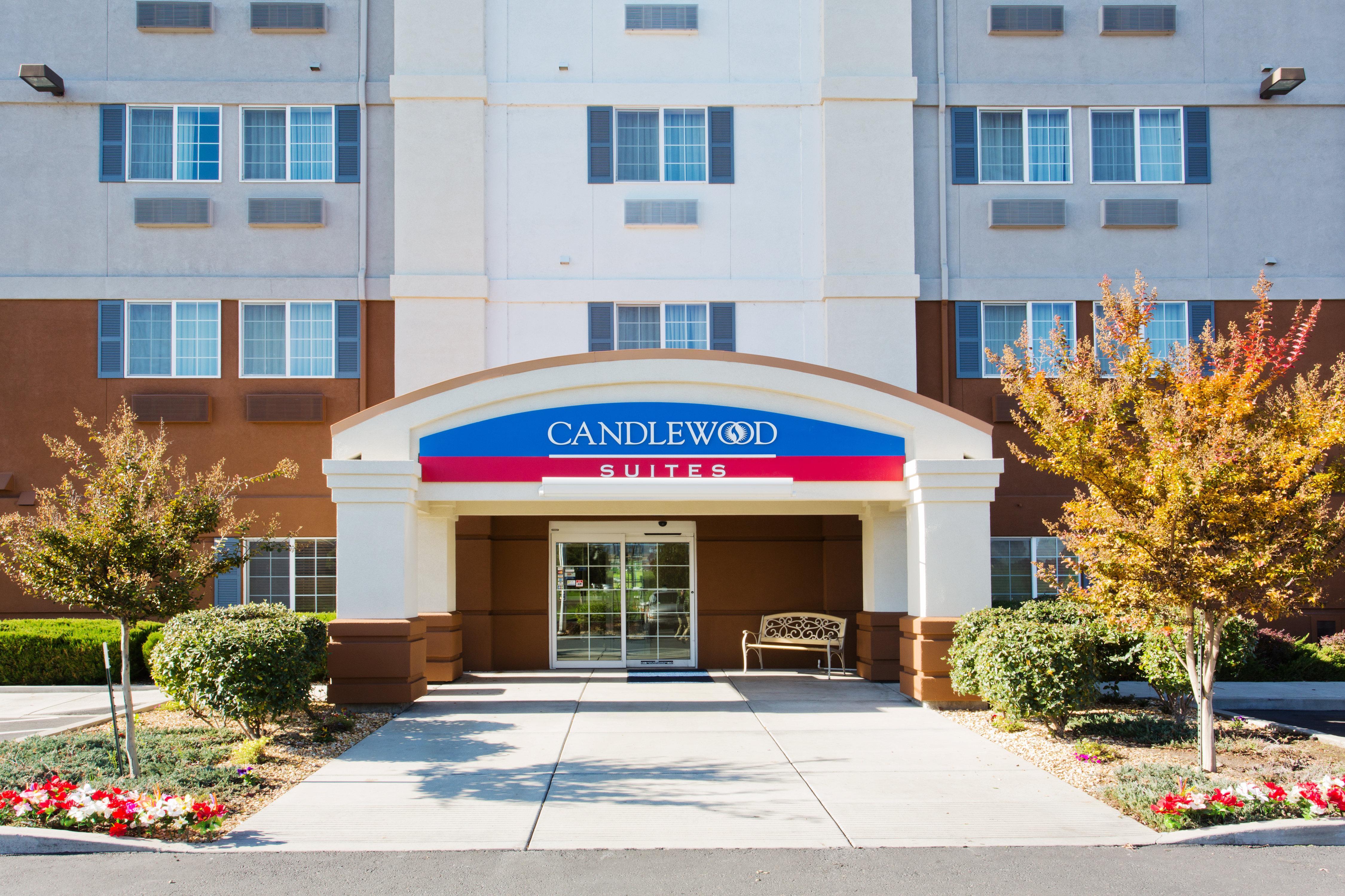 Candlewood Suites Medford By Ihg מראה חיצוני תמונה