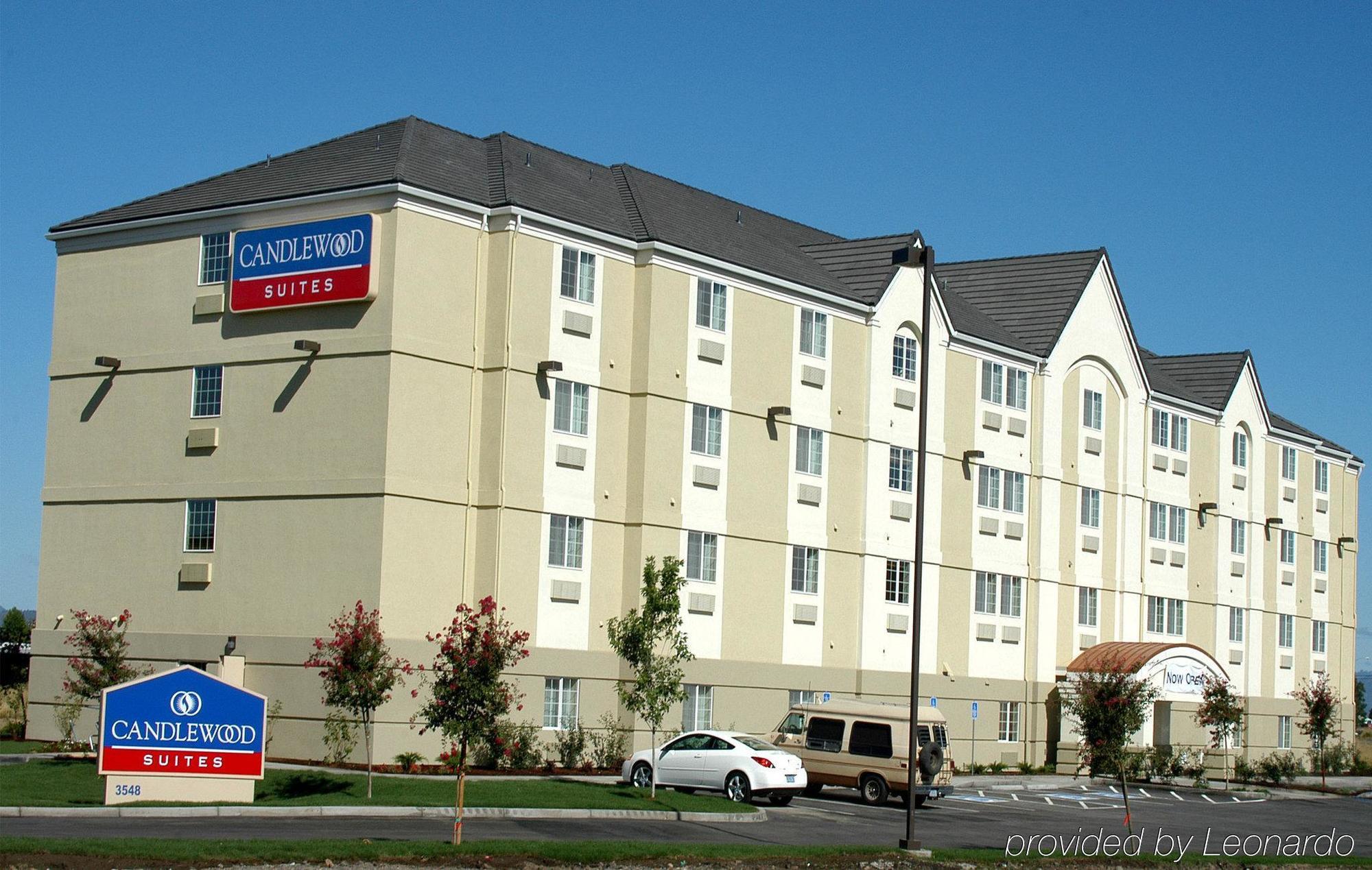 Candlewood Suites Medford By Ihg מראה חיצוני תמונה
