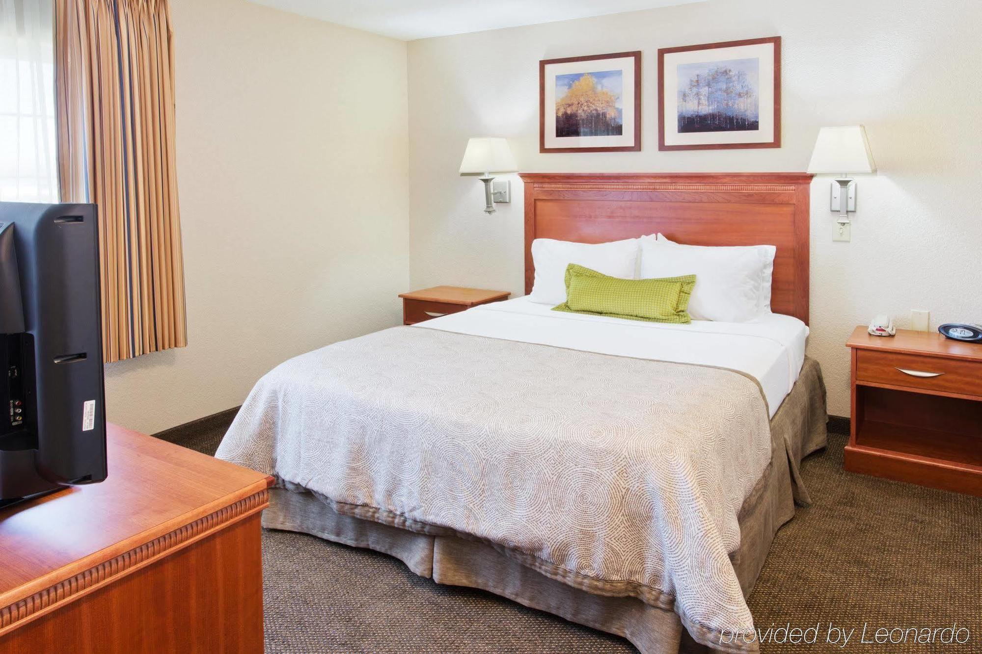 Candlewood Suites Medford By Ihg מראה חיצוני תמונה